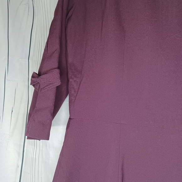 Tahari Arthur Levine 3/4 sleeve Womens 8 Dress Purple Pleated - Picture 16 of 16